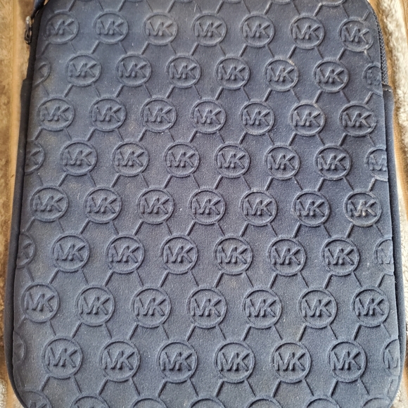 Coach IPad Case - Picture 2 of 6